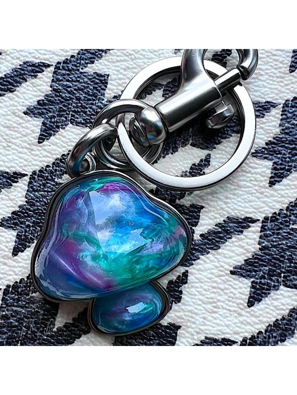 🆕 NEW Mushroom Bag Charm Silver Psychedelic Keychain Purple Blue Green NEW NWT